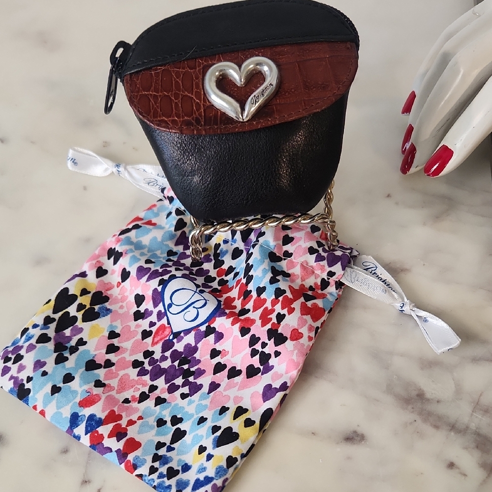 Brighton Two-Tone Leather  Snap / Zipper Heart Accent Coin Pouch (dust bag)